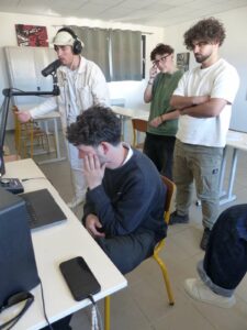 Cette photo P1310154.JPG, a été réduite de 95.19 % le Mardi 13 Mai 2025 à 14:05 par Emjysoft Photo Réducteur v6.0 à télécharger sur https://www.emjysoft.com/